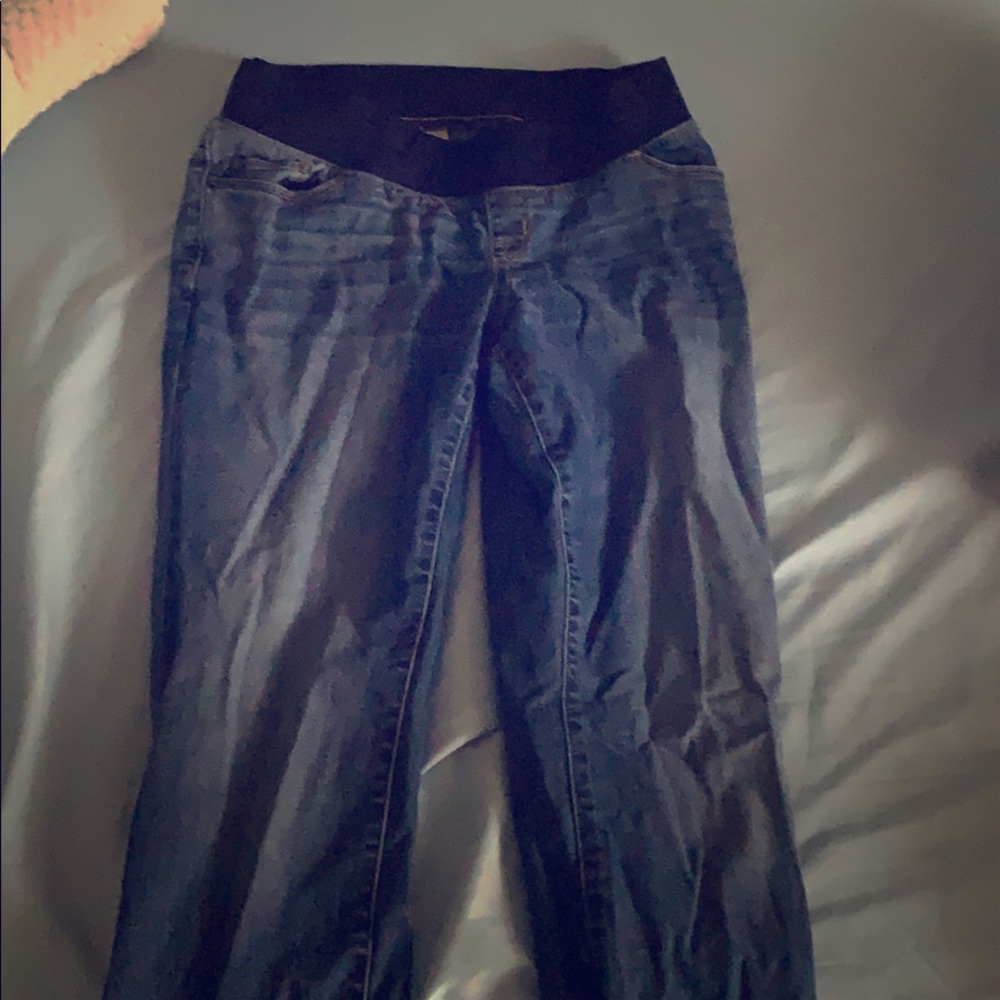 Liz Lange maternity jeans size 6